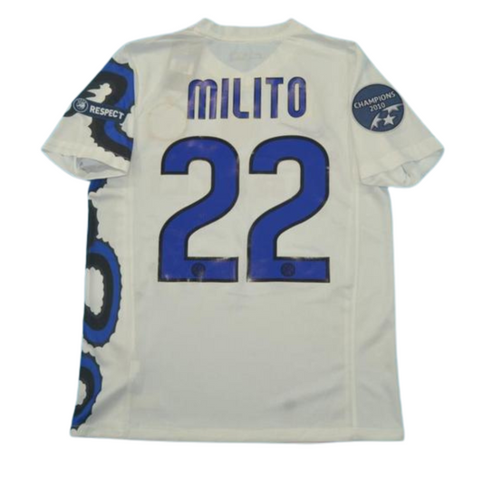 Internazionale Auswärts Weiß UCL Version 10/11 "Milito" Nr.22