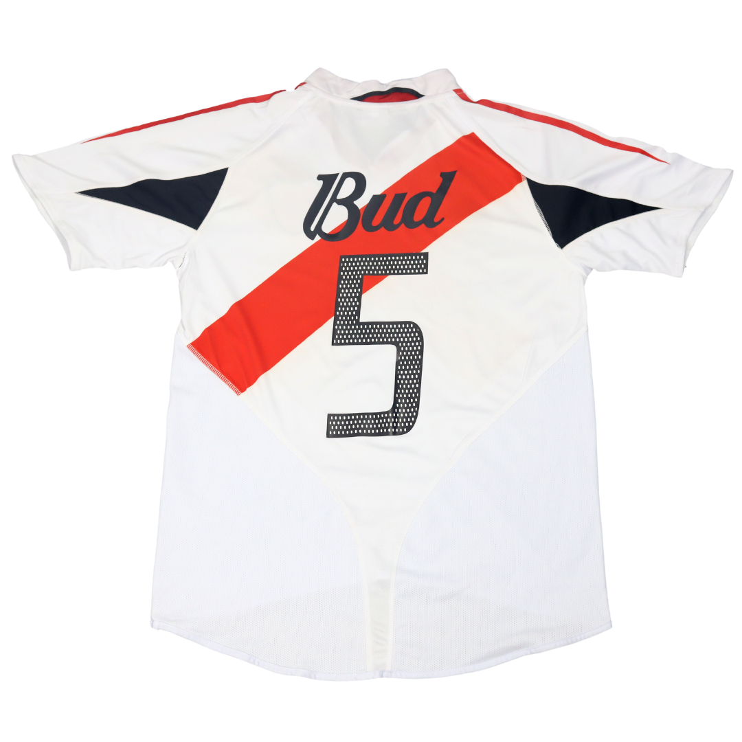 River Plate Heim 04/05