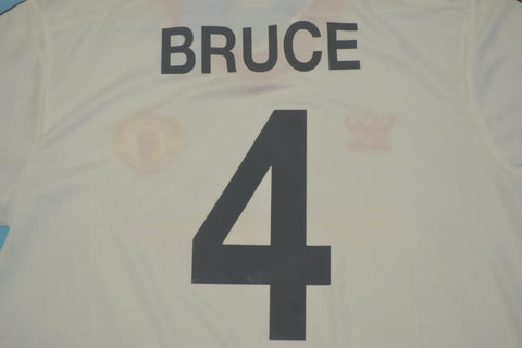 Manchester United Auswärts Weiß 86/88 "Bruce" Nº 4