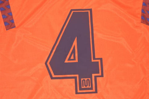 Barcelona Auswärts 92/93 Nº 4