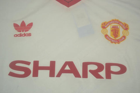 Manchester United Auswärts Weiß 86/88 "Bruce" Nº 4