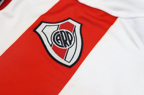 River Plate Heim 04/05