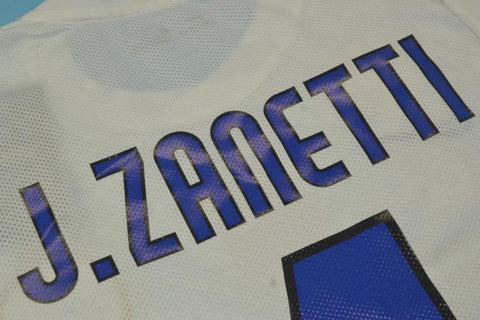 Internazionale Auswärts Weiß UCL Version 10/11 "J.Zanetti" Nr.4